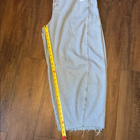 Universal Thread Light Blue Flare Jeans - Picture 6 of 9